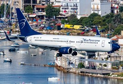 Συνωστισμός ξένων εταιρειών στους ελληνικούς αιθέρες