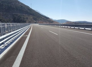 Ε65: Μαίνεται ο «πόλεμος» των εργολάβων