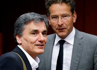 «Ναι» της Αθήνας σε πρόσθετα μέτρα - επιστρέφουν οι θεσμοί