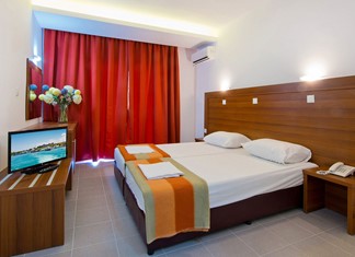 Μεγάλη πτώση στις τιμές ξενοδοχείων στη Λάρισα – Αντέχουν περισσότερο Βόλος και Καλαμπάκα