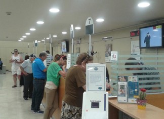 Μέχρι τις 2 μ.μ. οι τράπεζες από την 1η Μαίου