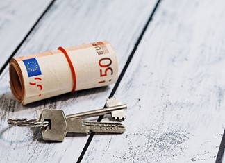 Τι αλλάζει στους πλειστηριασμούς για χρέη προς το Δημόσιο