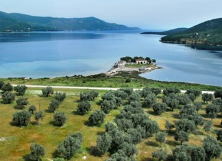 Νηές (Μαγνησία): Πουλάει και αποχωρεί η Dolphin Developments 
