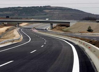 Αυστηρές προθεσμίες στο Δημόσιο για το νέο τμήμα του άξονα Ε65