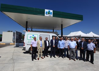 Σταθμό συμπιεσμένου φυσικού αερίου εγκαινίασε ο υπουργός Περιβάλλοντος στη Λάρισα