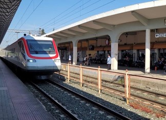 Λιγοστοί οι επιβάτες στο Αθήνα - Λάρισα- Θεσσαλονίκη