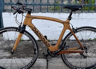 Θεσσαλοί φτιάχνουν ξύλινα ποδήλατα και είναι σε επαφή με την lucky Bike