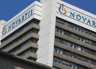 Πληροφορίες για μαύρο χρήμα σε λογαριασμούς δύο πολιτικών