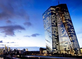Ιστορικό υψηλό στα επιτόκια ΕΚΤ προβλέπουν οι επενδυτές