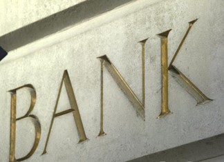Ανοίγει θέμα συγχωνεύσεων για τις ελληνικές τράπεζες