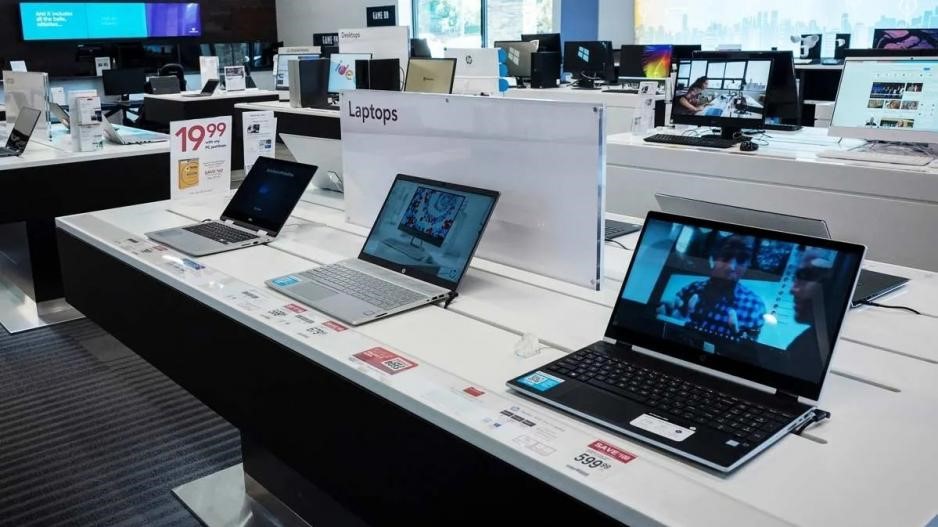 Μεγάλη ώθηση στις πωλήσεις υπολογιστών λόγω της πανδημίας