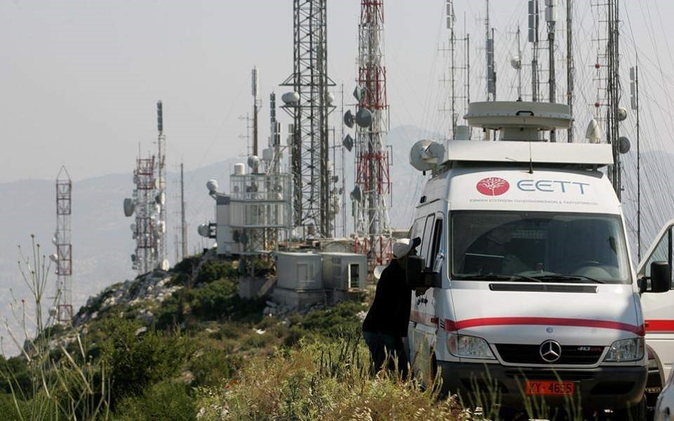 Πέπλο αδιαφάνειας στις Ελληνικές τηλεπικοινωνίες